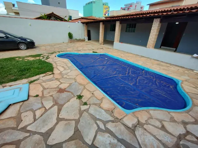 Imagem: Aluga-Se Casa com Piscina em Excelente Condomínio