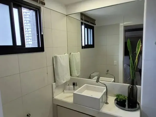Imagem 16: Belíssimo Apartamento com 250M², 4 Suítes Sendo 1 Master, Escritório, Andar Alto, Em