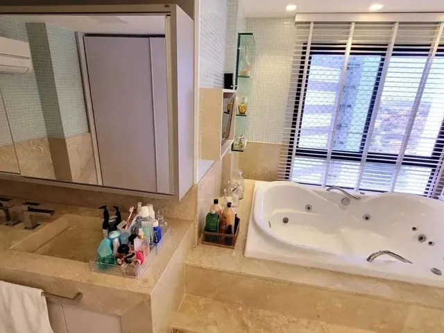 Imagem 5: Belíssimo Apartamento com 250M², 4 Suítes Sendo 1 Master, Escritório, Andar Alto, Em