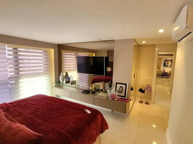 Imagem 10: Belíssimo Apartamento com 250M², 4 Suítes Sendo 1 Master, Escritório, Andar Alto, Em