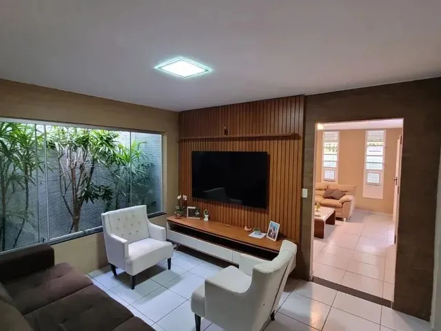 Imagem 16: Casa com 4 Quartos Sendo 3 Semi Suítes e Uma Suíte Master com Closet e Hidro no Bairro