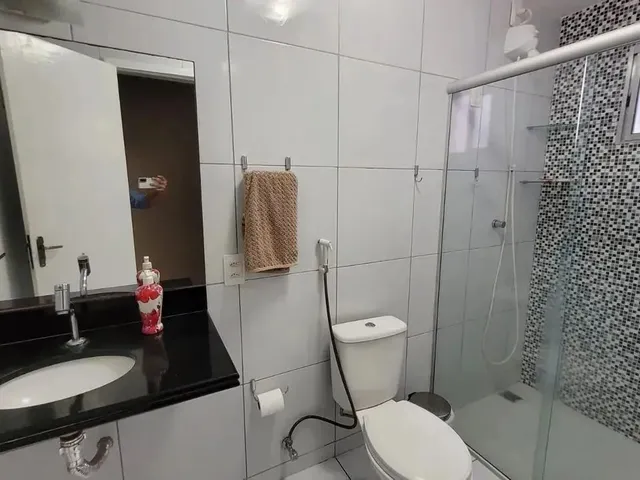 Imagem 14: Casa com 4 Quartos Sendo 3 Semi Suítes e Uma Suíte Master com Closet e Hidro no Bairro