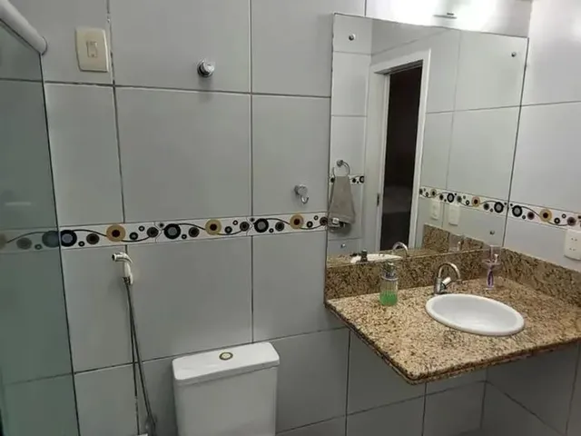Imagem 5: Casa com 4 Quartos Sendo 3 Semi Suítes e Uma Suíte Master com Closet e Hidro no Bairro