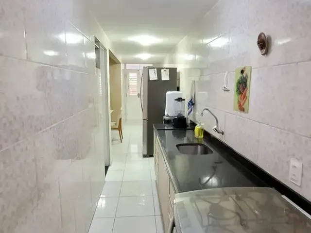 Imagem 7: Casa com 4 Quartos Sendo 3 Semi Suítes e Uma Suíte Master com Closet e Hidro no Bairro