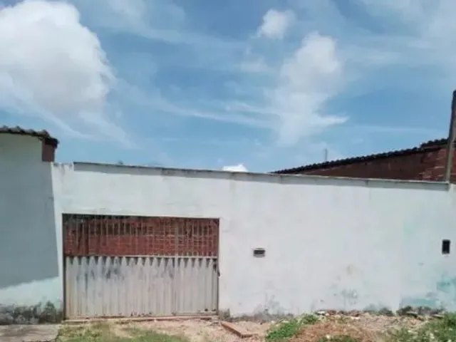 Imagem 6: Vendo Um Terreno com Um Ponto de Comercio Mede 15 por 32 com Uma Casa...
