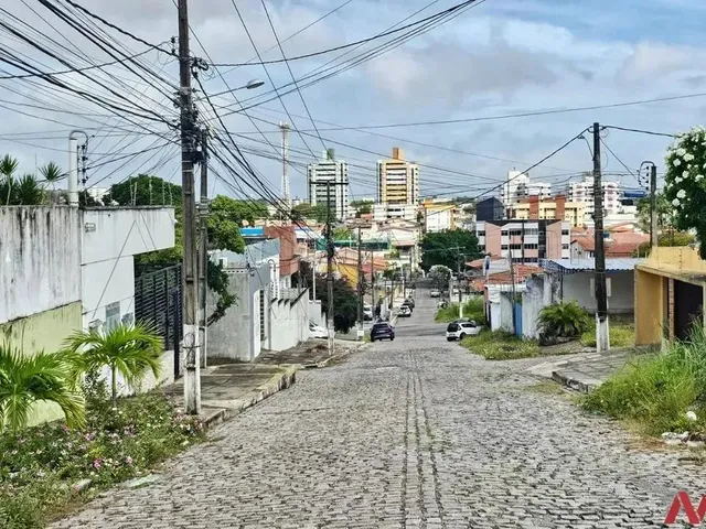 Imagem 11: Casa em Candelária, 4 Quartos, Sendo 2 Suítes, Próx Ao Trt e Ao Fórum, 300M²