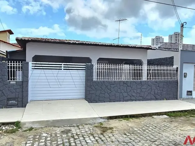 Imagem: Casa em Neópolis, 3 Suítes, Varanda, Ótima