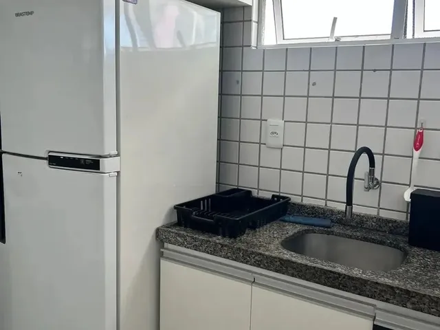 Imagem 3: Laise Mostra Curva do Vento em Ponta Negra
