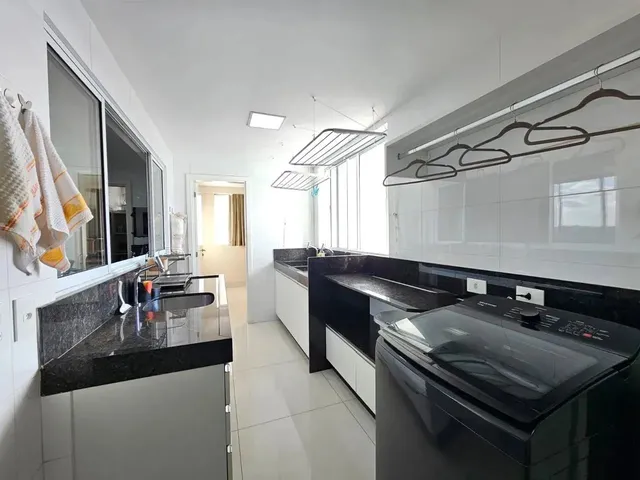 Imagem 4: 5 Suites em Candelaria. Piscina, Churrasqueira, Imóvel...