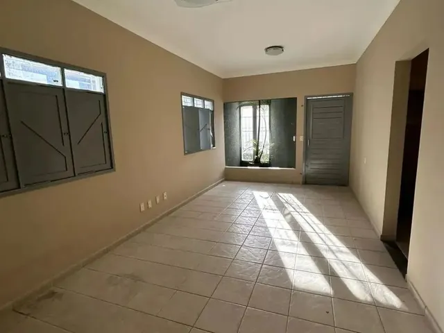 Imagem 2: Casa 3 Quartos Venda no Bairro Cidade Satélite