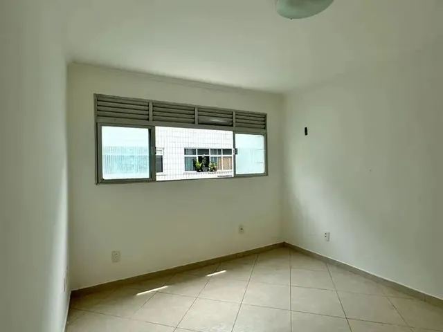 Imagem 8: Imóvel para Venda Possui 110 Metros Quadrados com 3 Quartos em Petrópolis - Natal - Rn