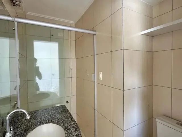 Imagem 7: Imóvel para Venda Possui 110 Metros Quadrados com 3 Quartos em Petrópolis - Natal - Rn