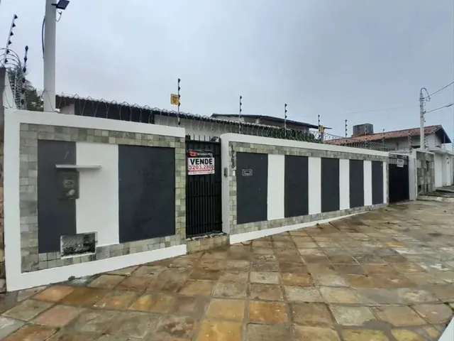 Imagem: Casa com 3 Dormitórios À Venda, 290 M²