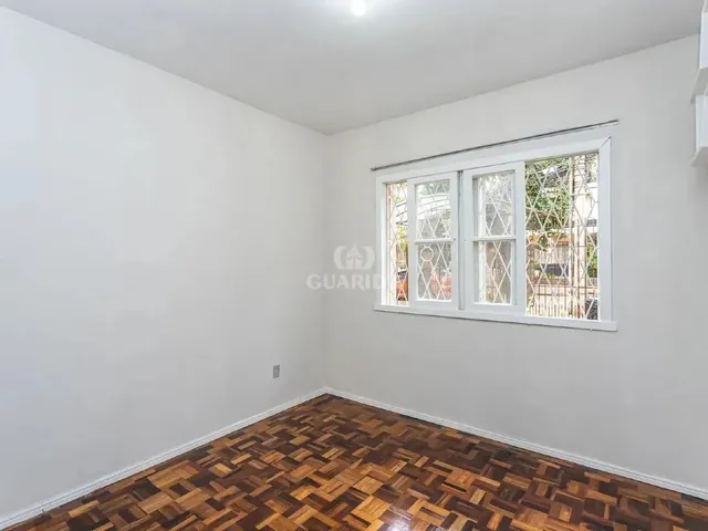 Imagem 2: Exclusividade Guarida: Apartamento Térreo de 2 Dormitórios no Bairro Santana com Pátio!