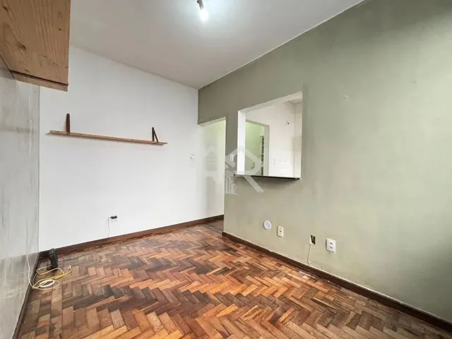 Imagem: Apartamento Semimobiliado com 02 Quartos