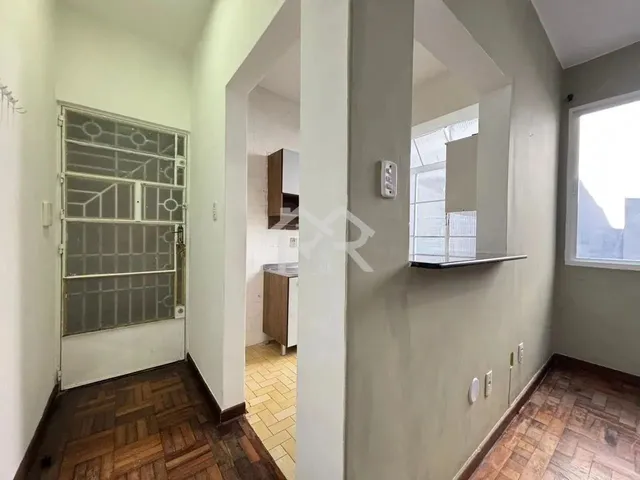 Imagem 10: Apartamento Semimobiliado com 02 Quartos para Alugar em Porto Alegre no Bairro Santana