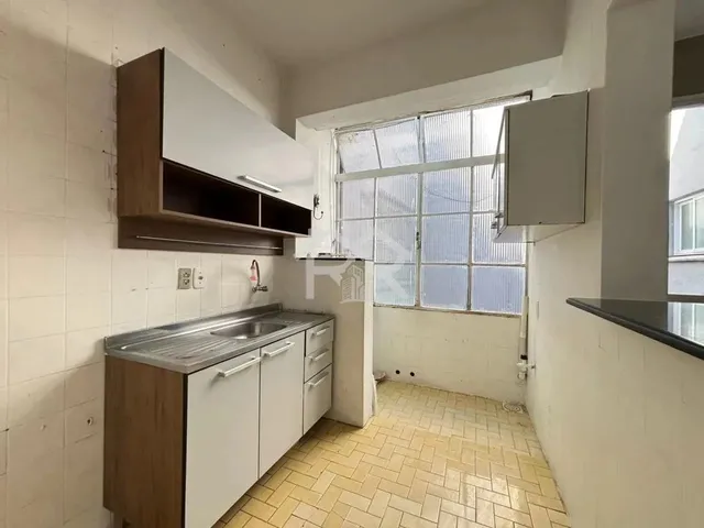 Imagem 12: Apartamento Semimobiliado com 02 Quartos para Alugar em Porto Alegre no Bairro Santana