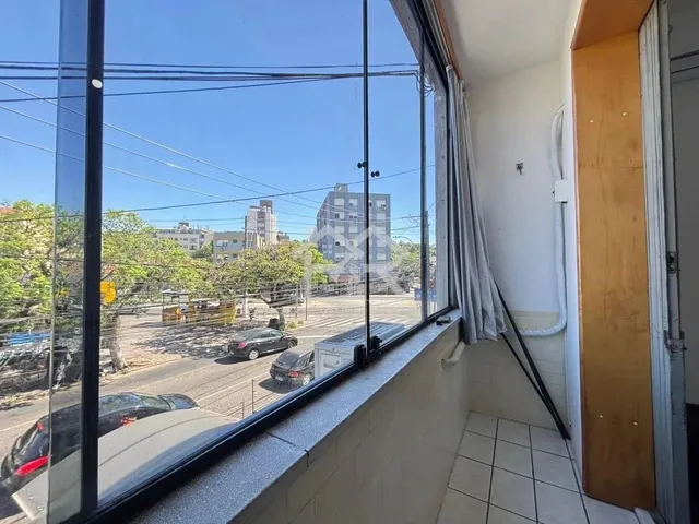 Imagem 15: Apartamento Semimobiliado com 02 Quartos para Alugar em Porto Alegre no Bairro Santana