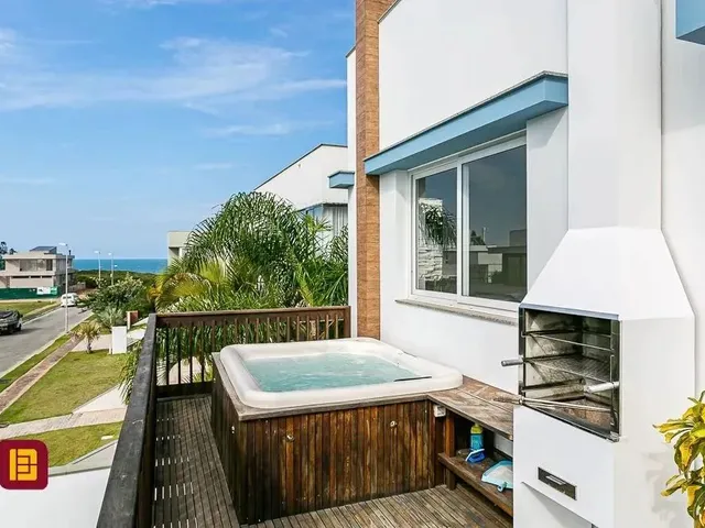 Imagem 2: Casa À Venda com 363 M² de Área Privativa no Morro das Pedras em Florianópolis Sc
