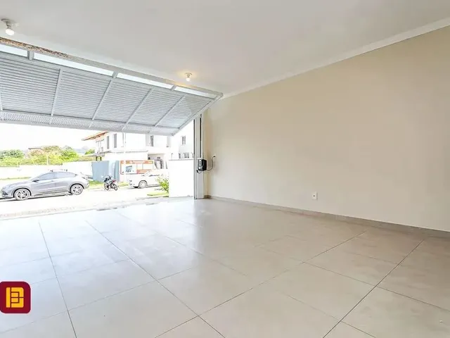 Imagem 12: Casa À Venda com 363 M² de Área Privativa no Morro das Pedras em Florianópolis Sc