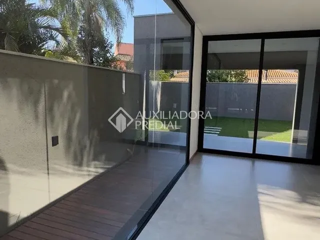 Imagem 4: Casa Geminada com 164 M², 3 Dormitórios (1 Suíte) no Pântano do Sul - Rua das Bauxitas