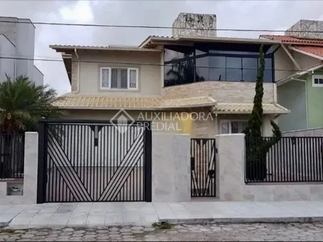 Imagem 8: Casa 4D À Venda no Santos Dumont em Florianópolis