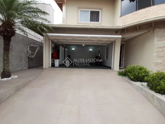 Imagem 14: Casa 4D À Venda no Santos Dumont em Florianópolis