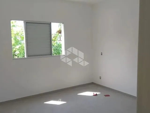 Imagem 6: Casa À Venda no Rio Tavares com 2 Quartos e Ótima Localização em Florianópolis