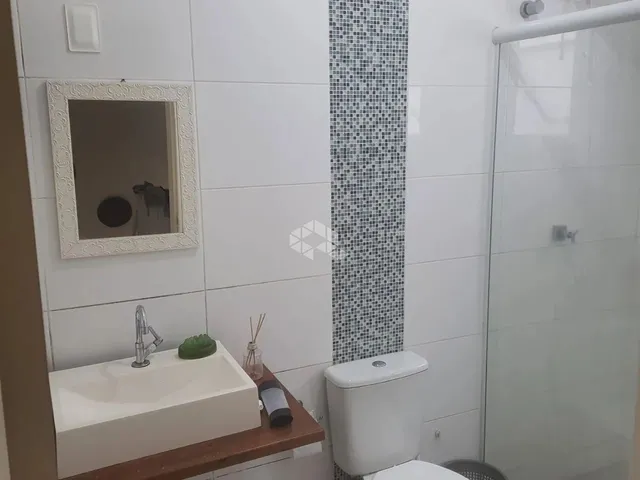Imagem 3: Casa À Venda no Rio Tavares com 2 Quartos e Ótima Localização em Florianópolis