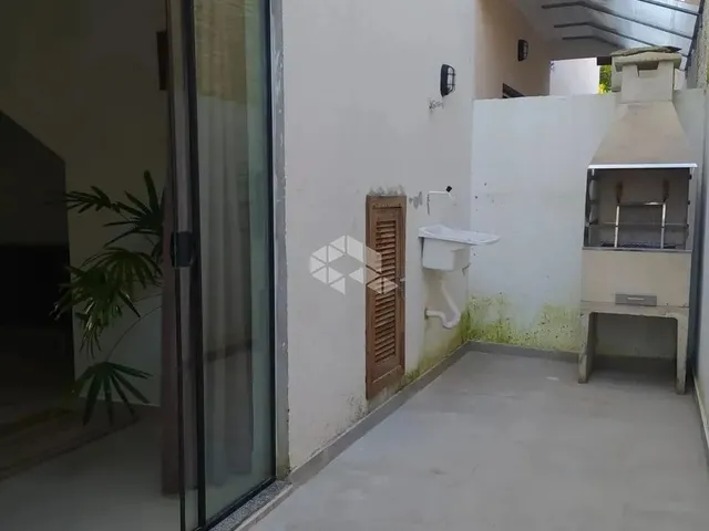 Imagem 3: Apartamento Garden À Venda no Campeche 2 Quartos Churrasqueira Próximo À Praia