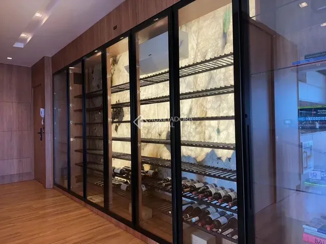 Imagem 14: Imóvel para Venda Possui 190 Metros Quadrados com 3 Quartos em Campeche - Florianópolis