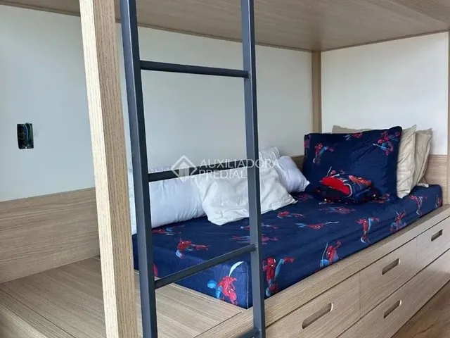 Imagem 9: Imóvel para Venda Possui 190 Metros Quadrados com 3 Quartos em Campeche - Florianópolis