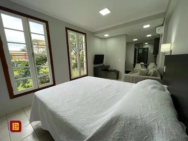 Imagem 2: Casa 5 Dormitorios, Morro das Pedras