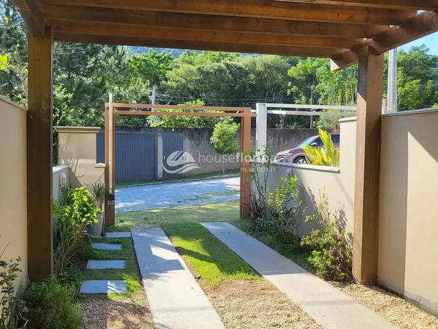 Imagem 14: Casa Aconchegante e Mobiliada com 3 Suítes, em Localização Privilegiada, À Venda