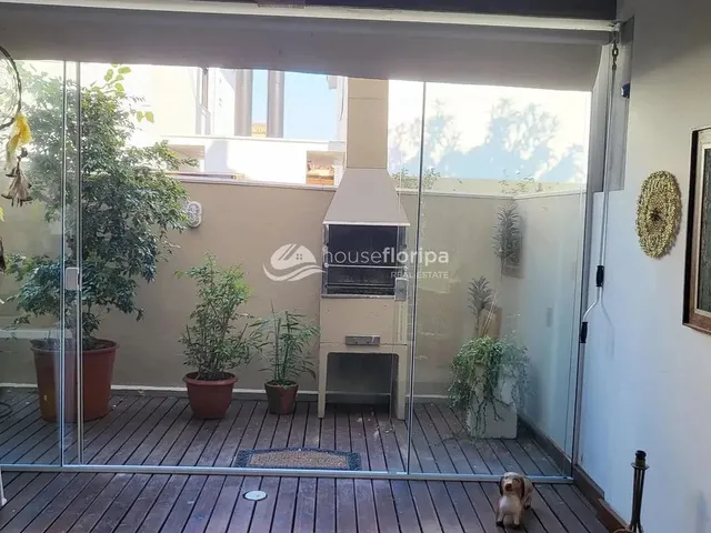 Imagem 15: Casa Aconchegante e Mobiliada com 3 Suítes, em Localização Privilegiada, À Venda