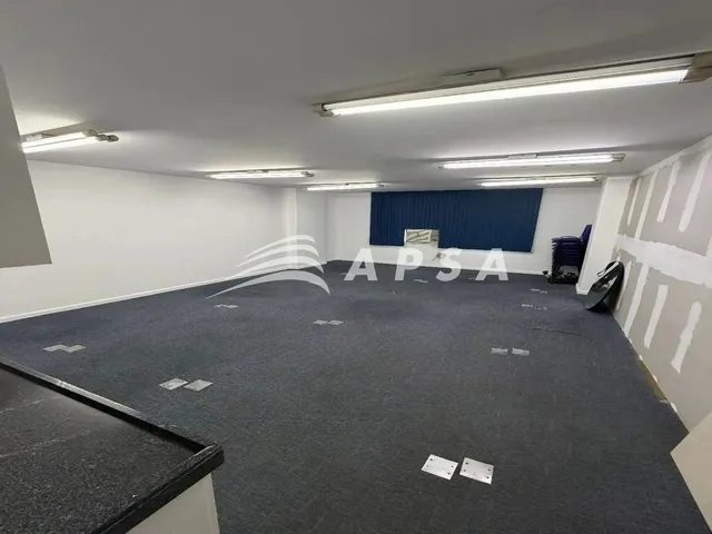 Imagem 14: Dê o Próximo Passo no Crescimento do Seu Negócio com Este Conjunto de Salas Comerciais