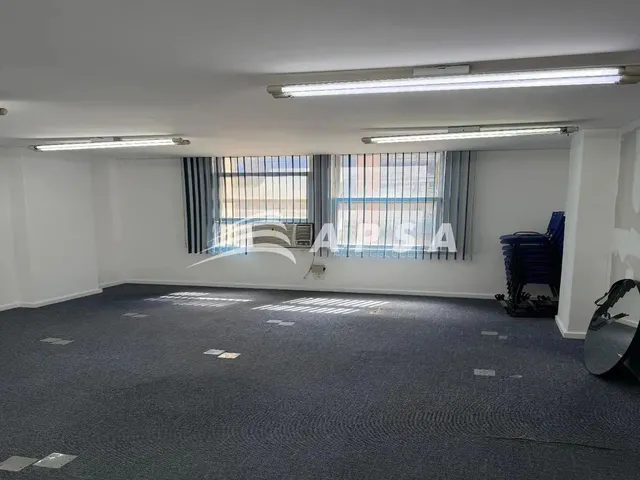 Imagem 8: Dê o Próximo Passo no Crescimento do Seu Negócio com Este Conjunto de Salas Comerciais