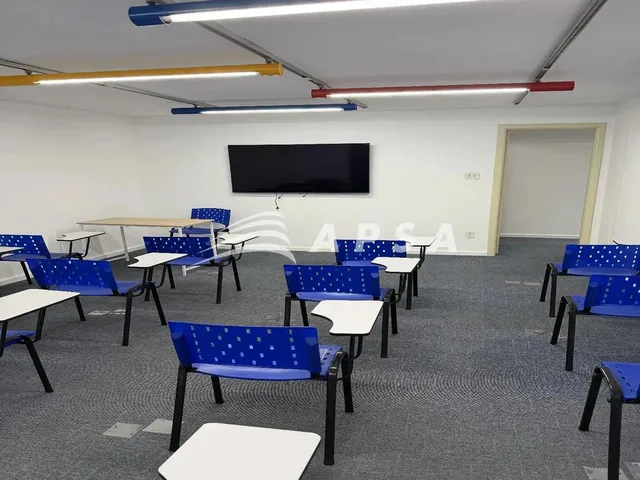 Imagem 9: Dê o Próximo Passo no Crescimento do Seu Negócio com Este Conjunto de Salas Comerciais