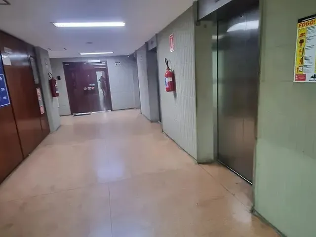 Imagem 10: Centro do Rio Próximo Ao Metrô Carioca Imóvel Comercial em Andar Alto, Excelente