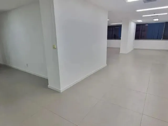 Imagem 15: Centro do Rio Próximo Ao Metrô Carioca Imóvel Comercial em Andar Alto, Excelente