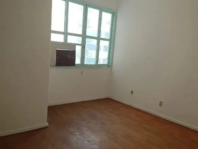 Imagem: Aluga-Se Sala Comercial no Centro com 20M²