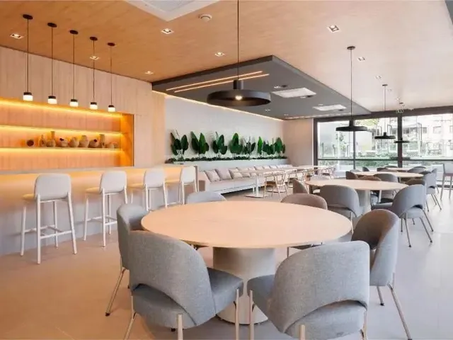 Imagem 2: Apartamento com 3 Dormitórios para Locação,193.00 M , Zona 03, Maringa - Pr