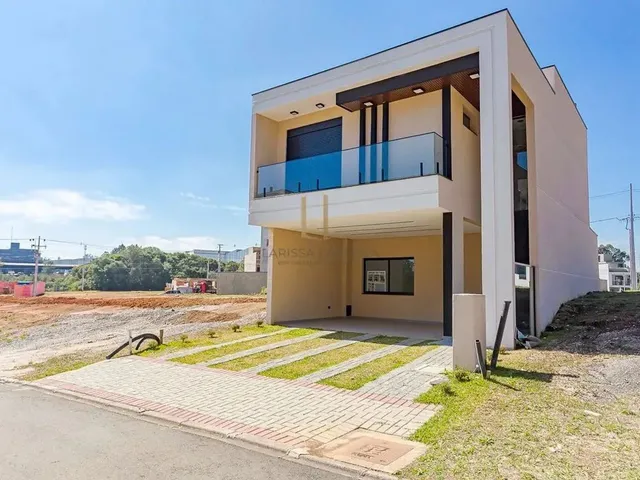 Imagem: Sobrado a Venda em Condomínio com 3 Suítes