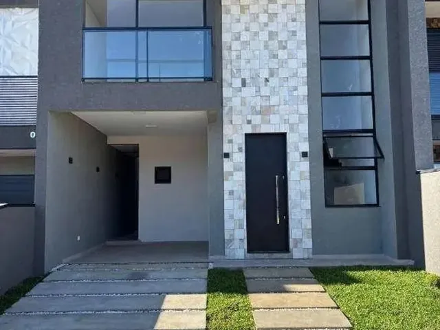 Imagem: Sobrado com 03 Dormitórios À Venda no
