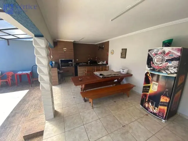 Imagem 14: Casa À Venda em Maringá, Parque das Laranjeiras, com 3 Quartos, com 265 M²