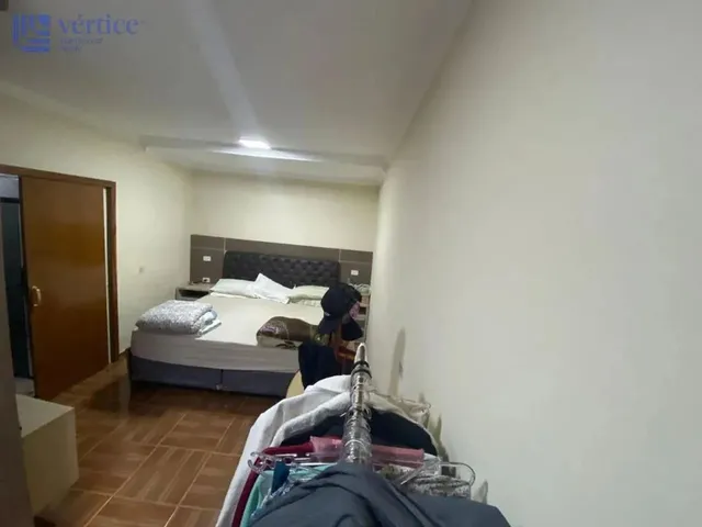 Imagem 4: Casa À Venda em Maringá, Parque das Laranjeiras, com 3 Quartos, com 265 M²