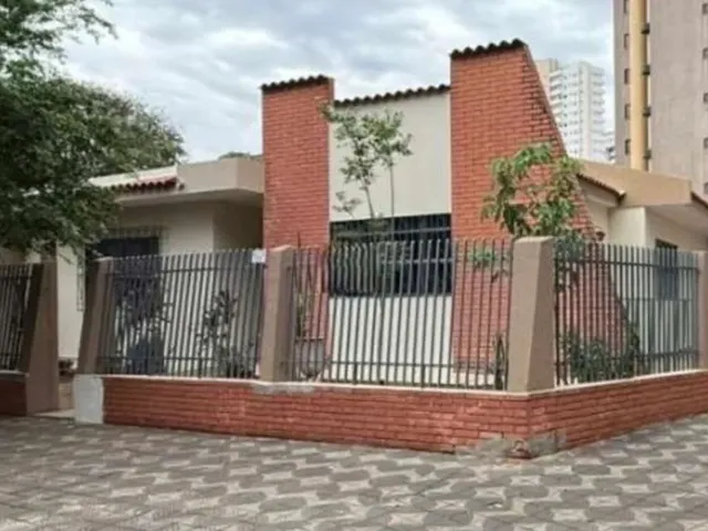 Imagem 2: Casa de Esquina (Residencial Ou Comercial