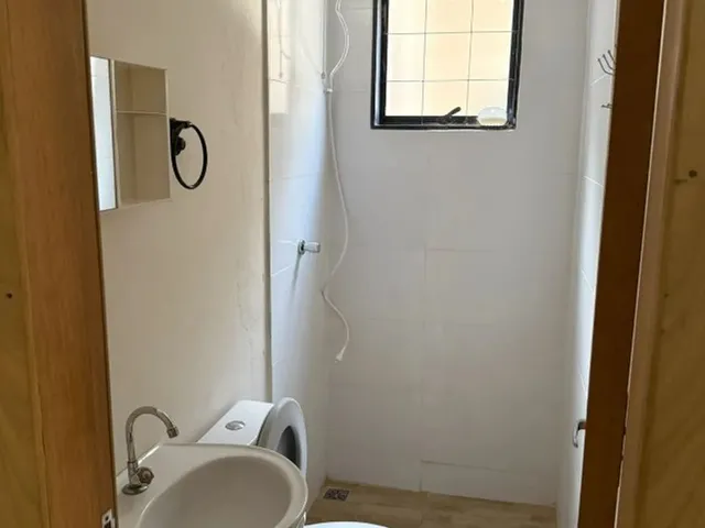 Imagem 8: Direitos de Imóvel Residencial- 3 Quartos (1 Suíte/Edícula), 2 Banheiros, Área Gorumet