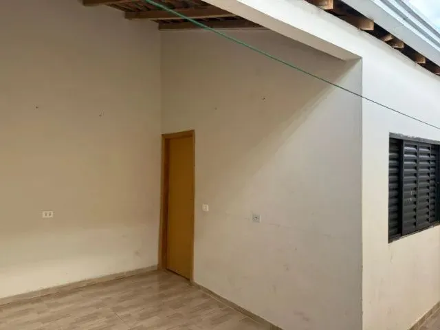 Imagem 5: Direitos de Imóvel Residencial- 3 Quartos (1 Suíte/Edícula), 2 Banheiros, Área Gorumet