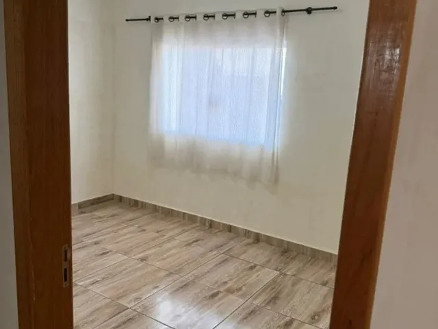 Imagem 11: Direitos de Imóvel Residencial- 3 Quartos (1 Suíte/Edícula), 2 Banheiros, Área Gorumet